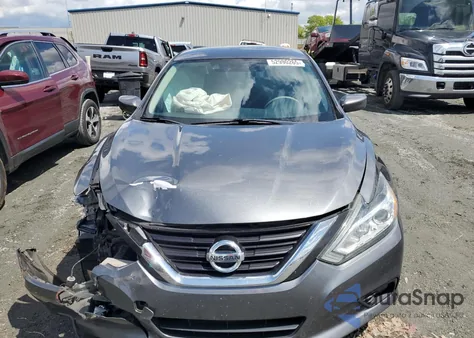 2017 Nissan Altima 2.5 из США, поврежденный, VIN 1N4AL3AP0HC241839